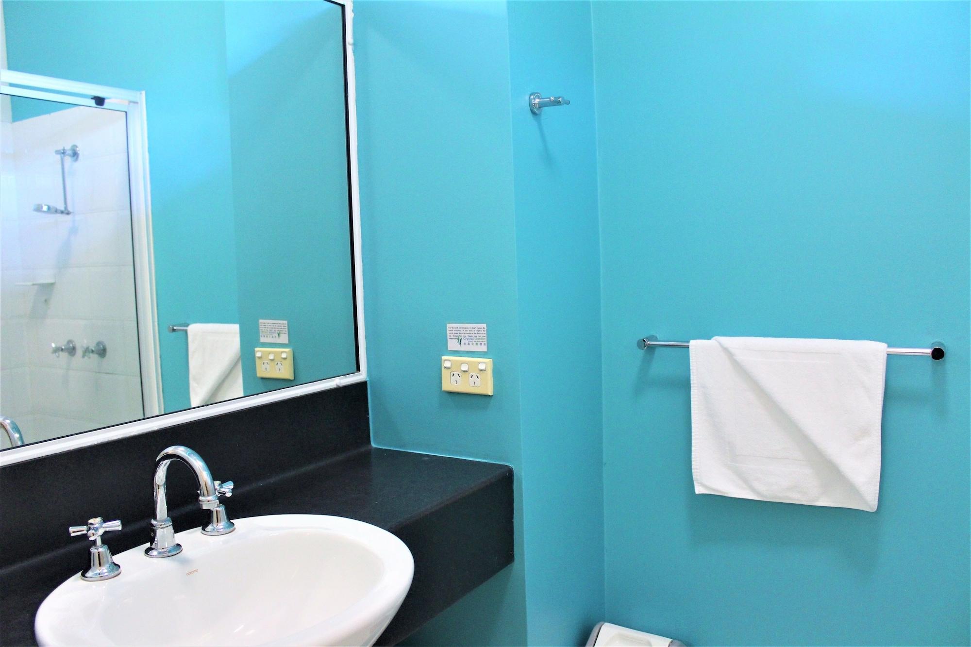 Crystal Garden Resort & Restaurant Cairns Bagian luar foto