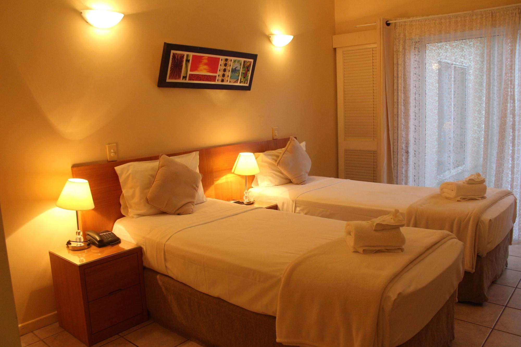 Crystal Garden Resort & Restaurant Cairns Bagian luar foto