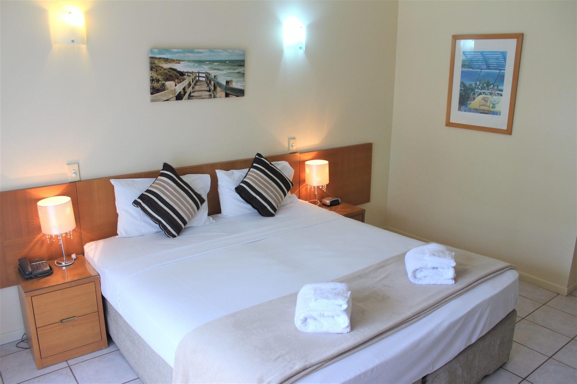 Crystal Garden Resort & Restaurant Cairns Bagian luar foto