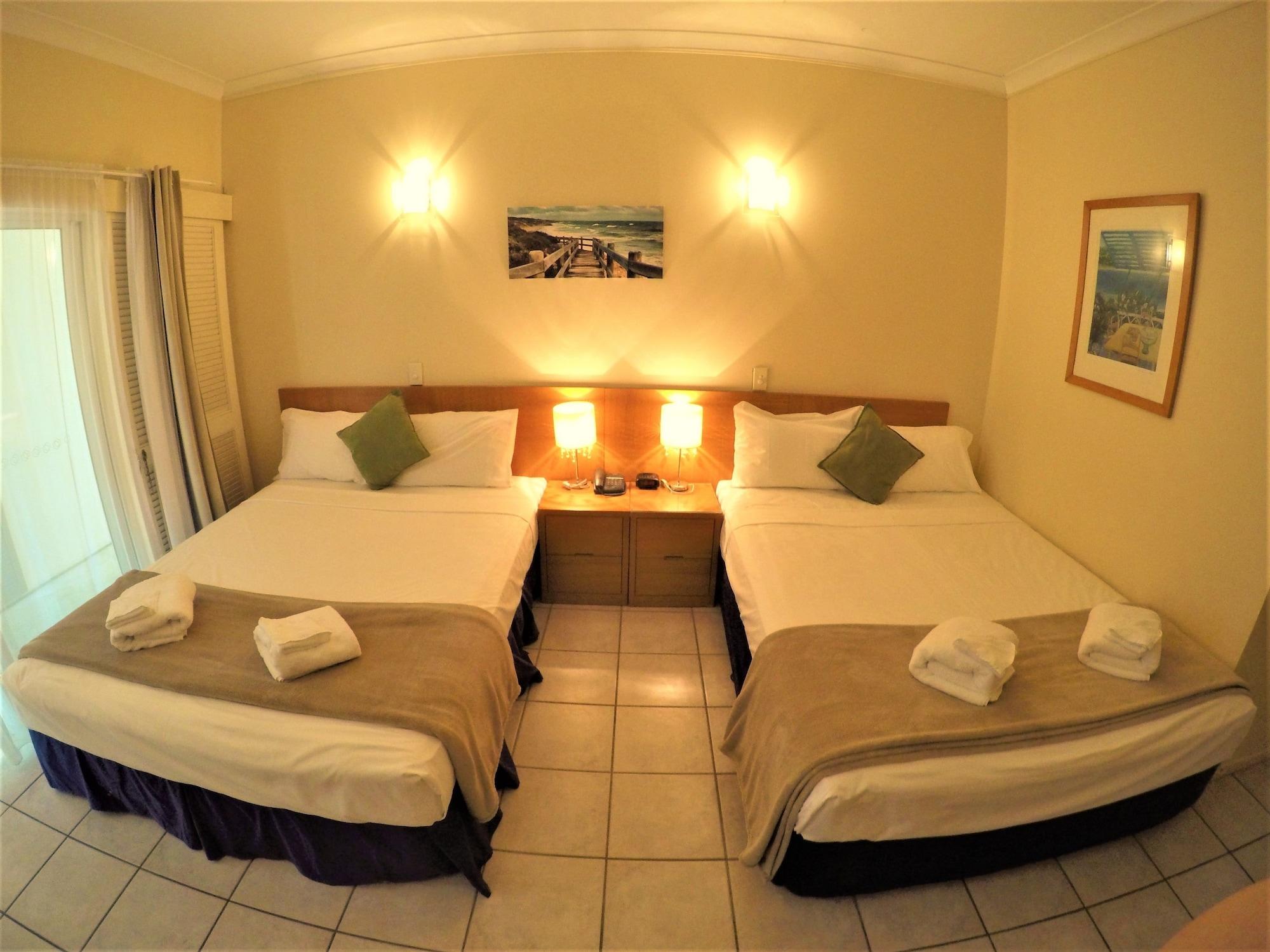 Crystal Garden Resort & Restaurant Cairns Bagian luar foto