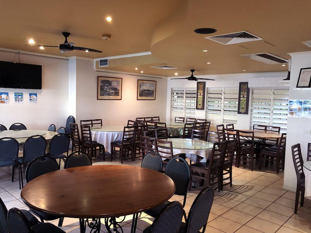 Crystal Garden Resort & Restaurant Cairns Bagian luar foto