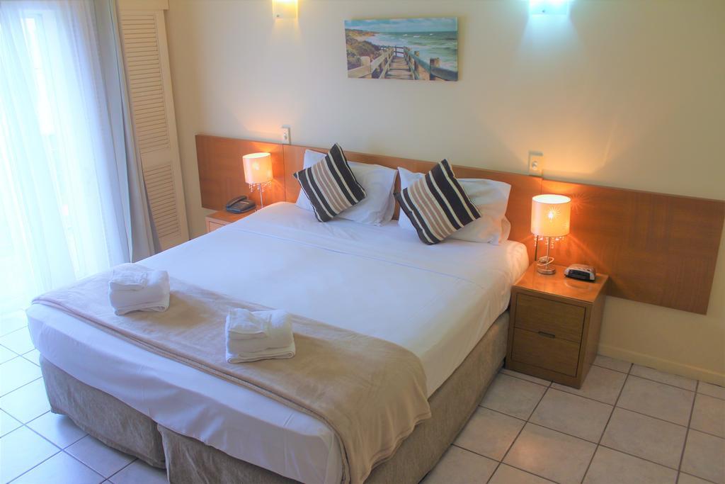 Crystal Garden Resort & Restaurant Cairns Bagian luar foto