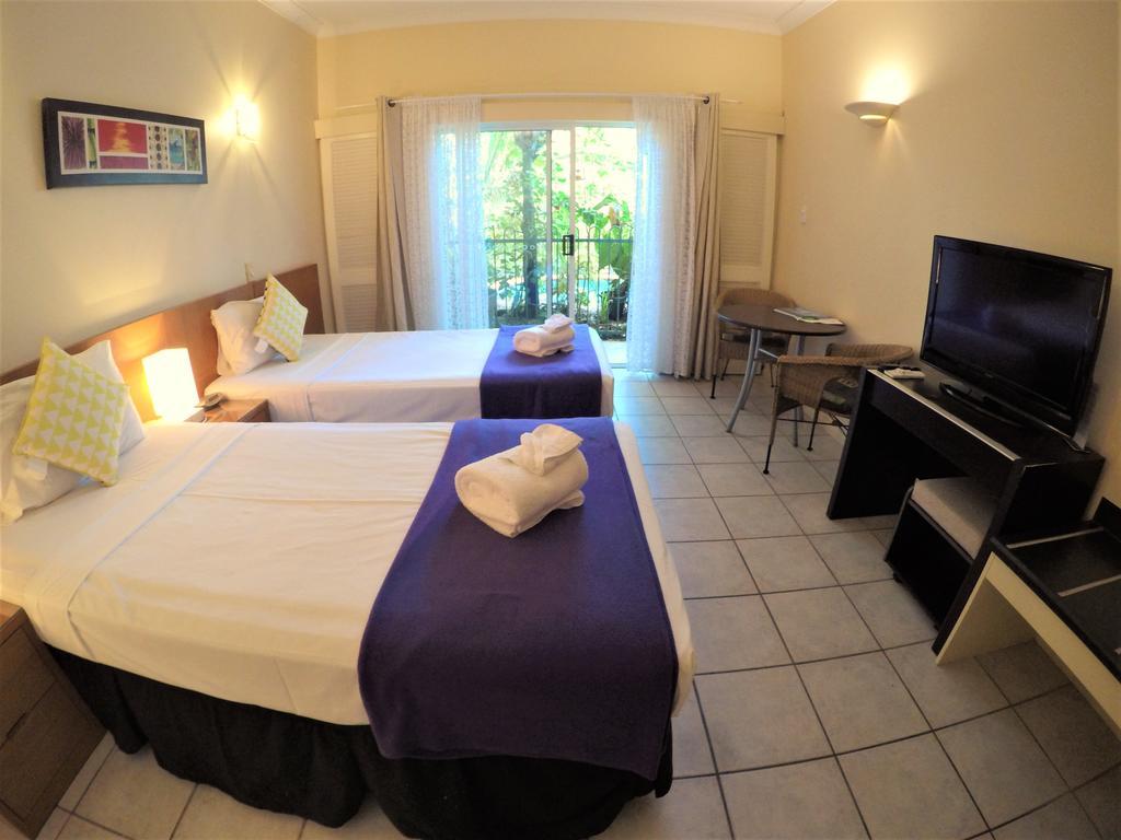 Crystal Garden Resort & Restaurant Cairns Bagian luar foto