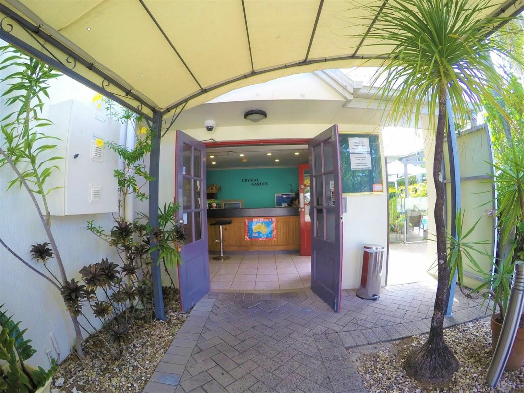 Crystal Garden Resort & Restaurant Cairns Bagian luar foto
